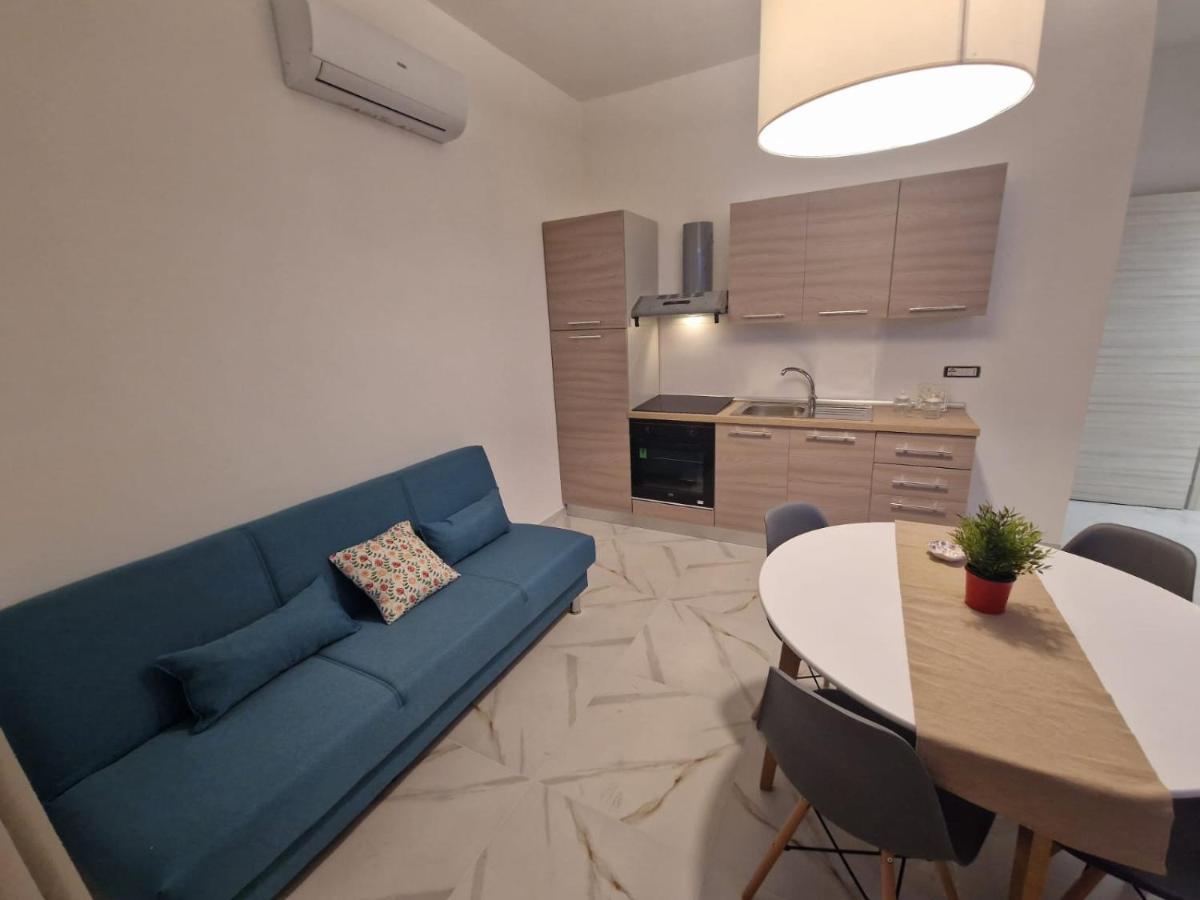A'Ma Casa Holiday & Business Apartments Gela Esterno foto